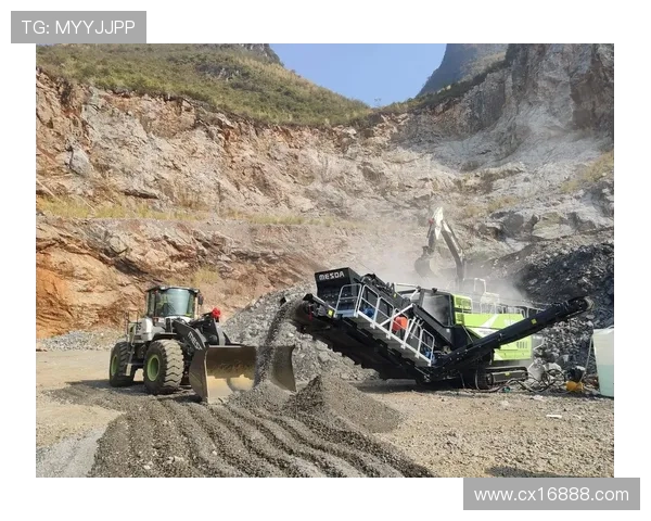 挖掘机移动式破碎站喂料衔接